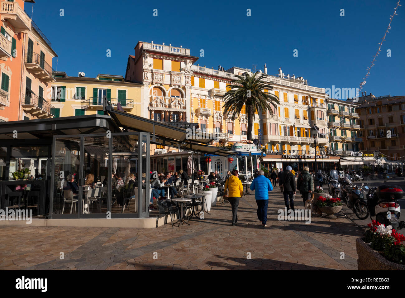 Europe Italie Rapallo dans la Mer Ligurienne Mer Méditerranée Riviera Italienne Banque D'Images