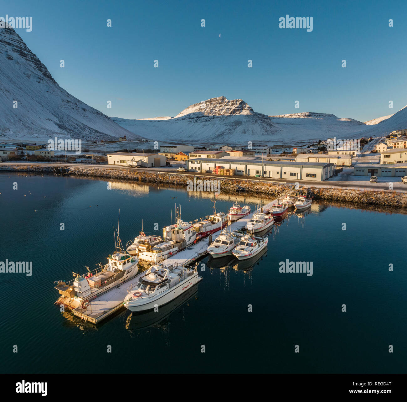 Bolungarvik d'hiver, l'Islande, Fjords de l'Ouest Banque D'Images Bolungarvik d'hiver, l'Islande, Fjords de l'Ouest Banque D'Images