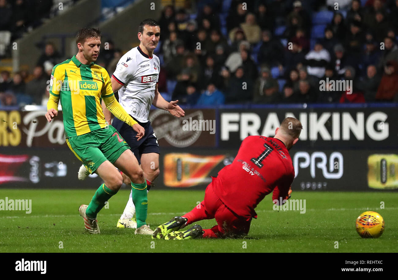 West Bromwich Albion's Sam marque son terrain du côté deuxième but du jeu au cours de la Sky Bet match de championnat à l'Université de Bolton Stadium. Banque D'Images