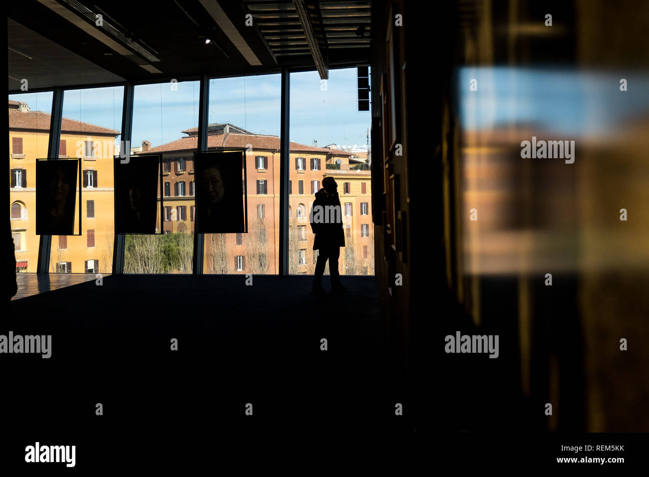 ROME, ITALIE - janvier 06, 2019 : Musée national des Arts du xxie siècle, conçue par Zaha Hadid et géré par le ministère de la fondation MAXXI fo Banque D'Images