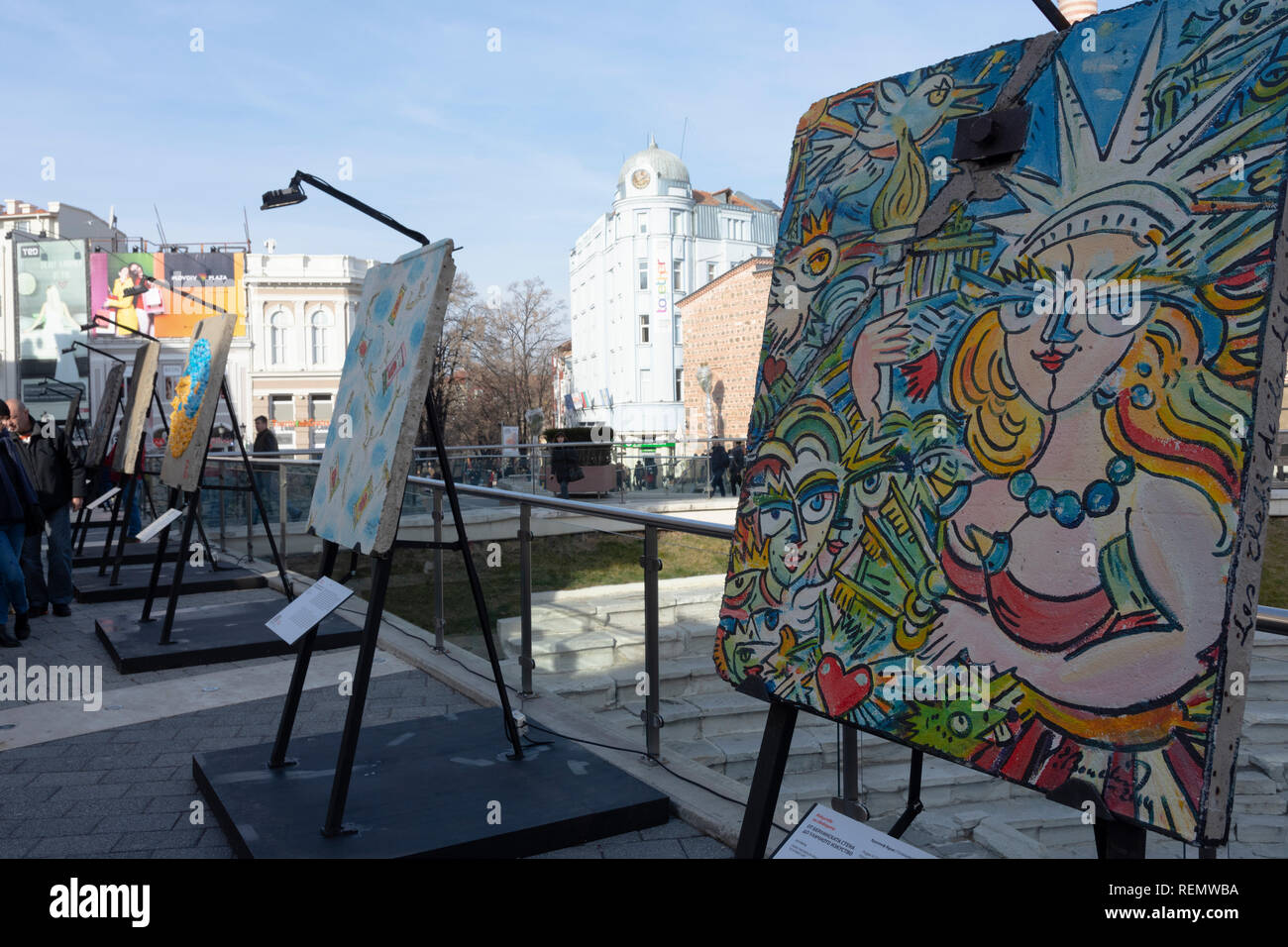 Plovdiv, Bulgarie - capitale européenne de la culture 2019. Street art sur un segments du mur de Berlin, l'exposition en plein air Banque D'Images