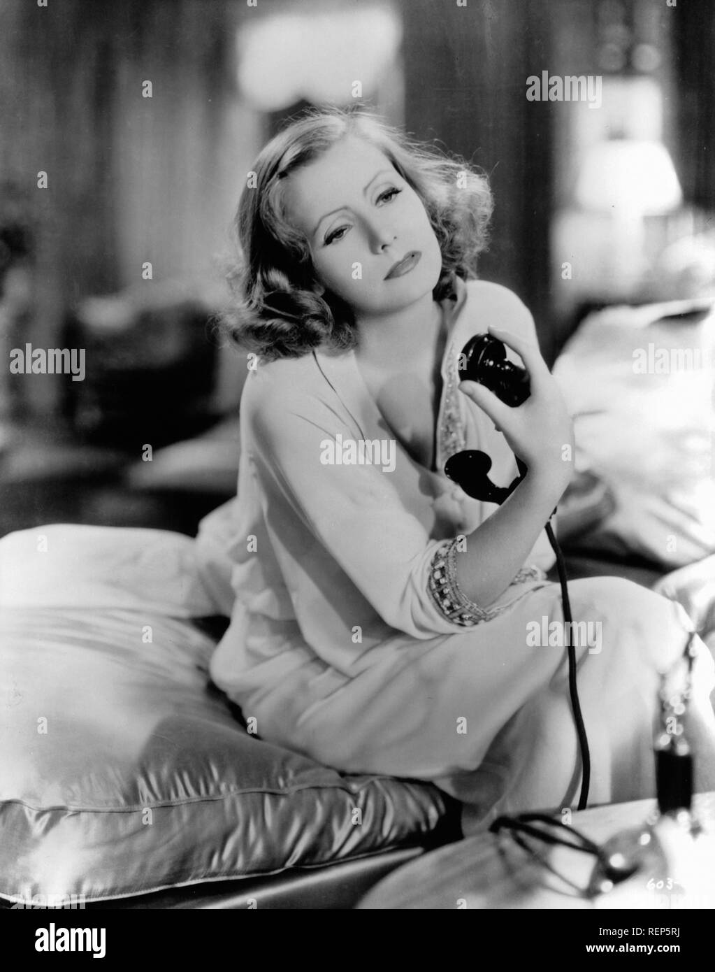 Grand Hotel Année : 1932 USA Réalisation : Edmund Goulding Greta Garbo Banque D'Images