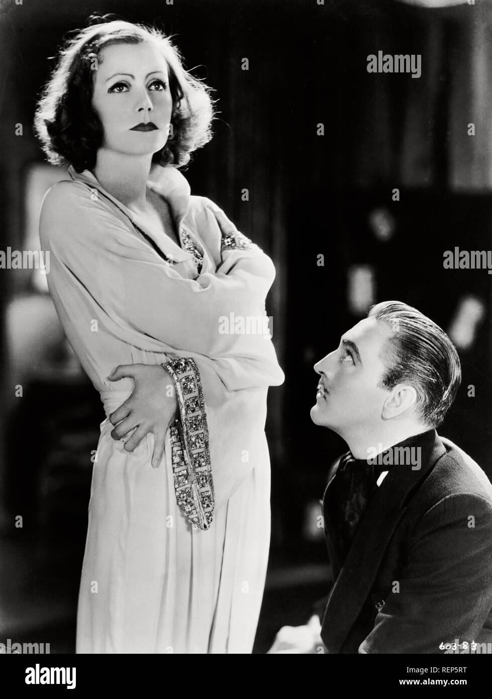 Grand Hotel Année : 1932 USA Réalisation : Edmund Goulding Greta Garbo, John Barrymore Banque D'Images
