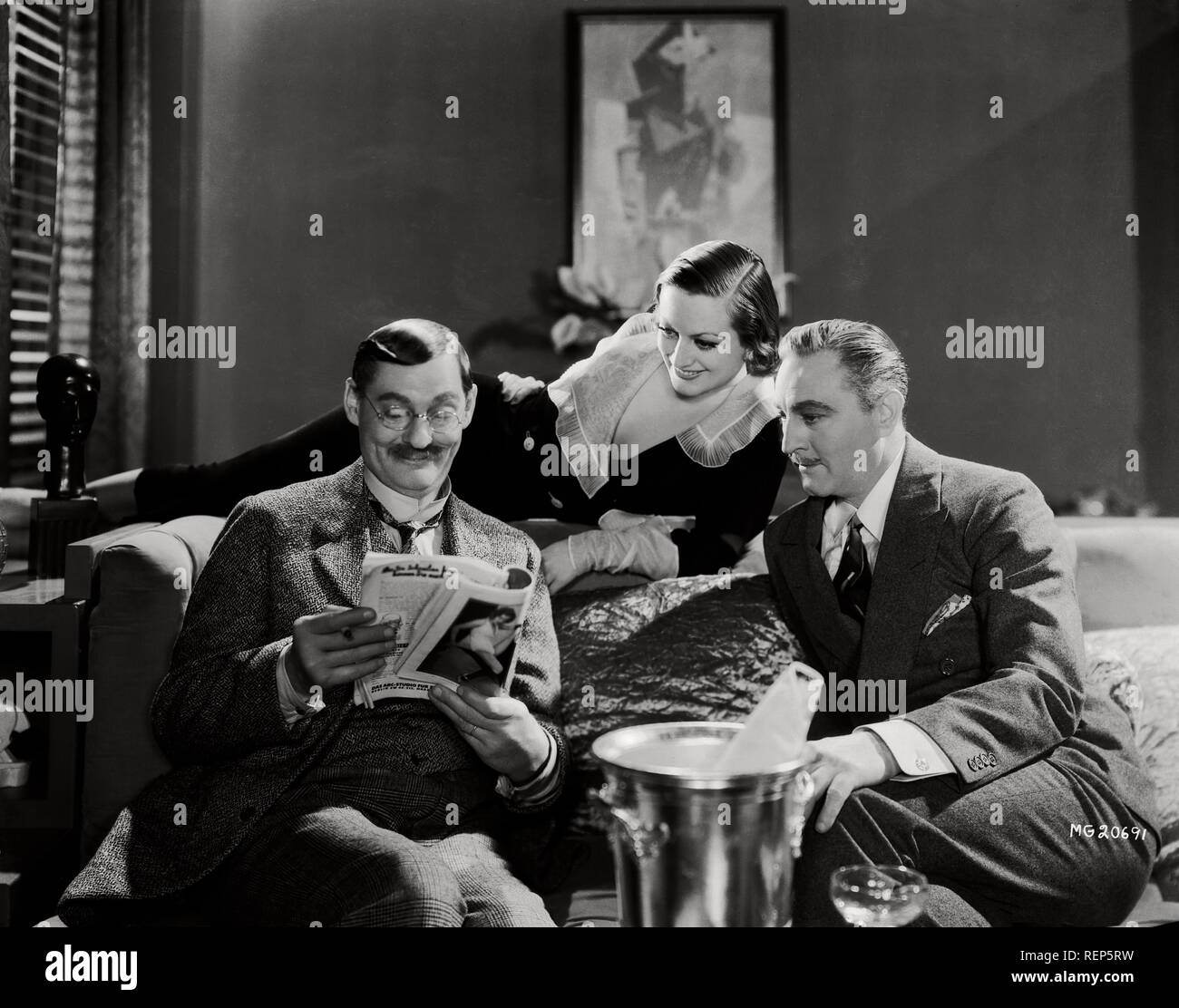 Grand Hotel Année : 1932 USA Réalisation : Edmund Goulding Lionel Barrymore, Joan Crawford, John Barrymore Banque D'Images
