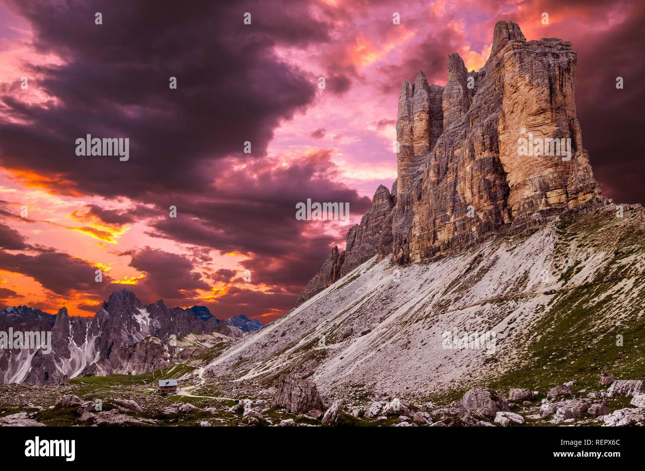 Tre Cime di Lavaredo Parc National. Drei Zinnen, Trentin-Haut-Adige, le Tyrol du sud, montagnes des Dolomites, Italie Banque D'Images