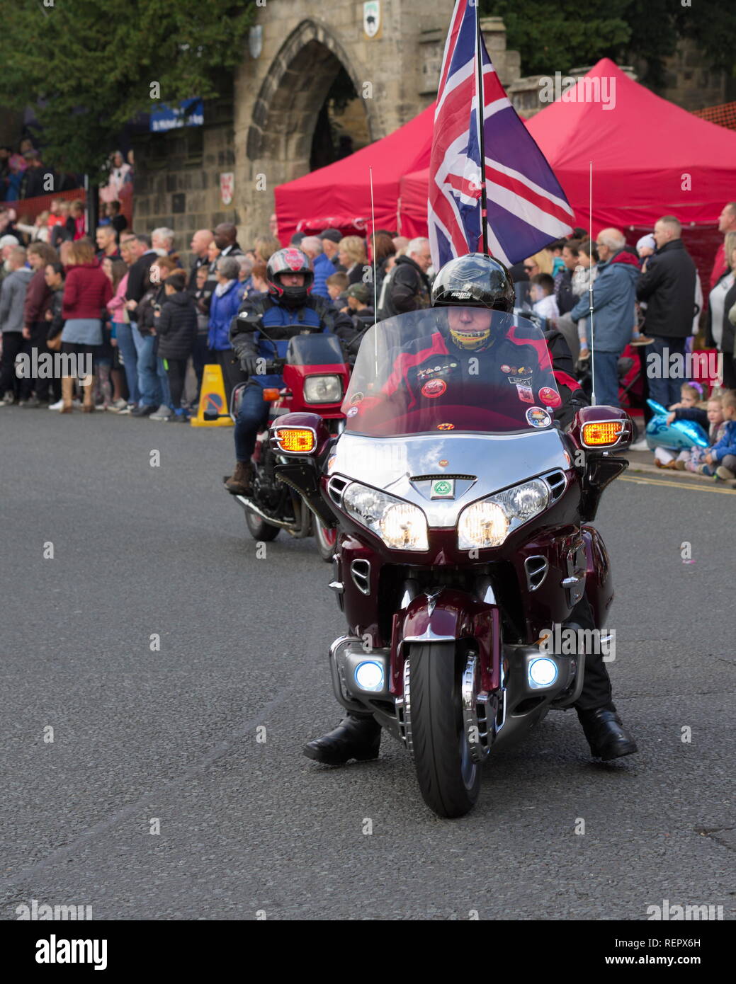 Houghton fête défilé de carnaval 2018, un événement caritatif organisé par Houghton le Spring 41 Club, véhicules anciens et les groupes communautaires parade. Banque D'Images