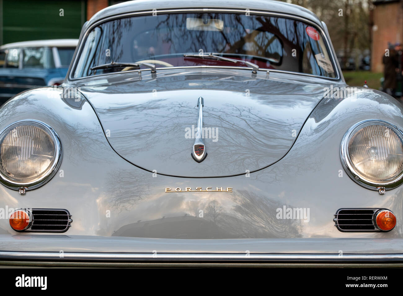 1959 Porsche 356 voiture à Bicester Heritage Centre, Oxfordshire, Angleterre Banque D'Images