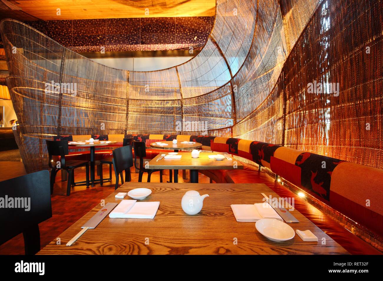 Le restaurant Nobu, japonais, à l'Hôtel Atlantis, The Palm, Dubai, Émirats Arabes Unis Banque D'Images