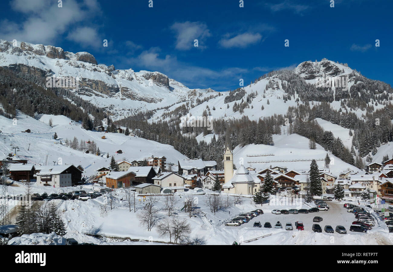Alpine Resort Arabba, Dolomites, Italie Banque D'Images
