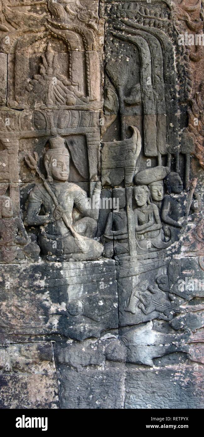 Bas-relief, tribune nord, temple Bayon, Angkor Thom, UNESCO World Heritage Site, Siem Reap, Cambodge Banque D'Images