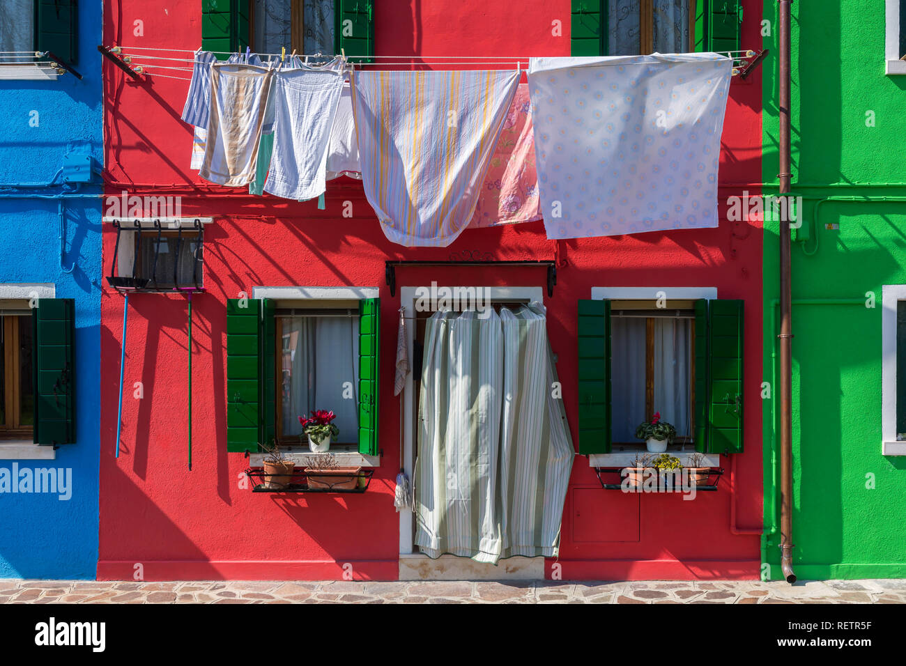 Maisons colorées sur l'île de Burano, Venise, Italie. Banque D'Images