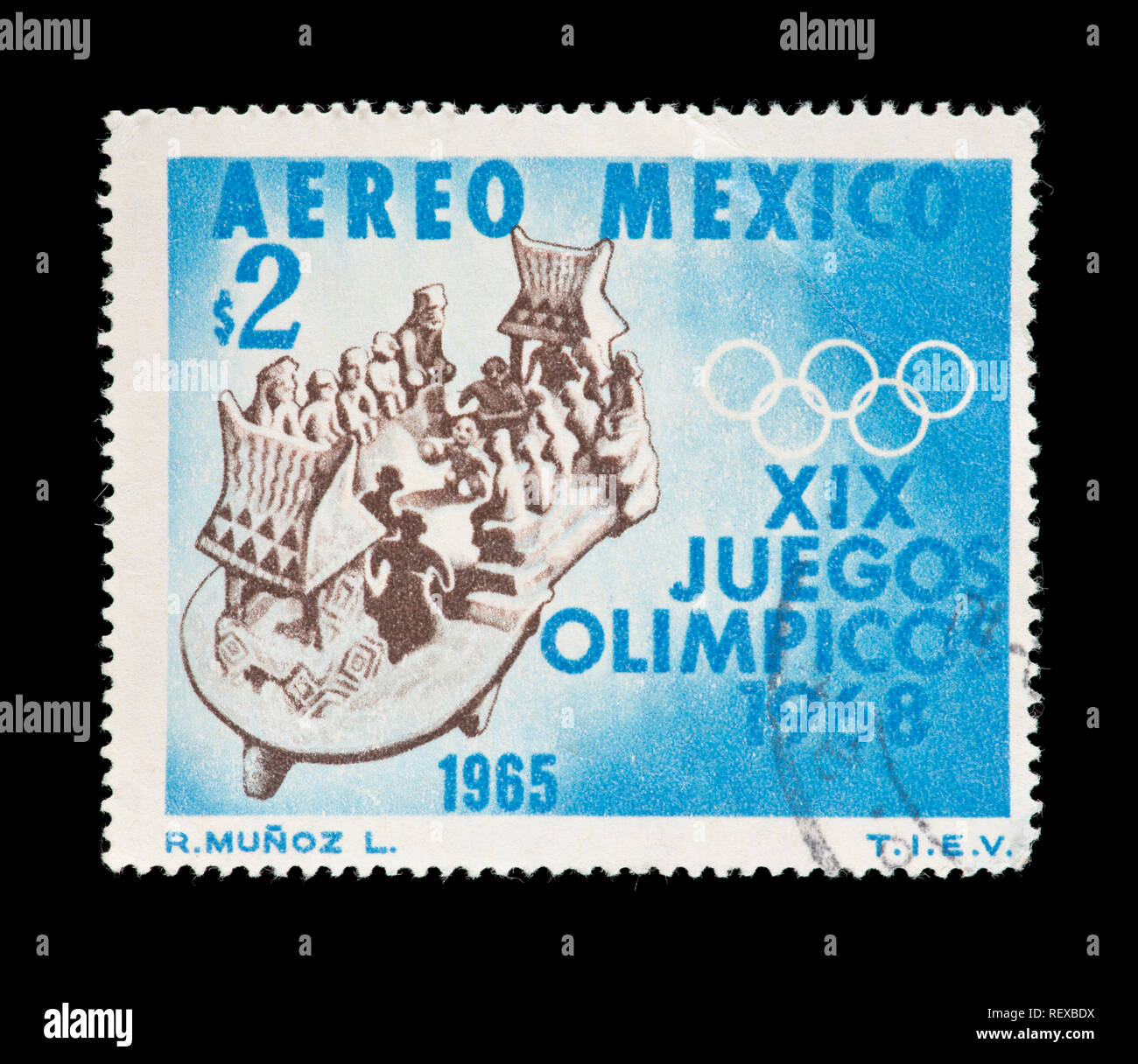 Timbre-poste du Mexique représentant une sculpture en argile d'une cour de jeu, les joueurs et les spectateurs et temple, émis pour le 19e Jeux Olympiques de Mexico City Banque D'Images