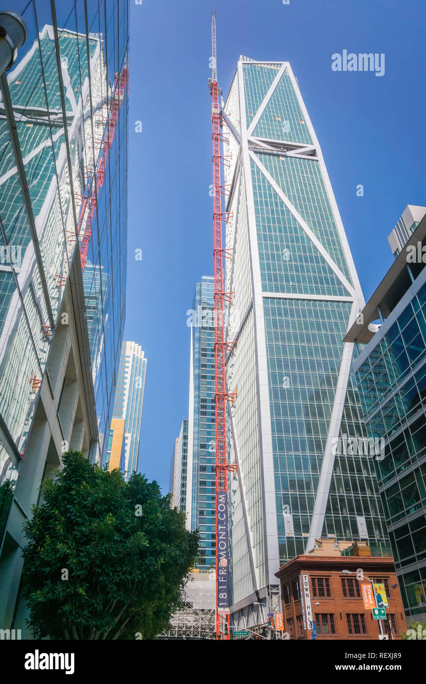 5 Septembre, 2017 San Francisco/CA/USA - Nouveaux bureaux et luxury condominiums gratte-ciel, 181 Fremont, prend sa source dans le sud du district de Marché Banque D'Images