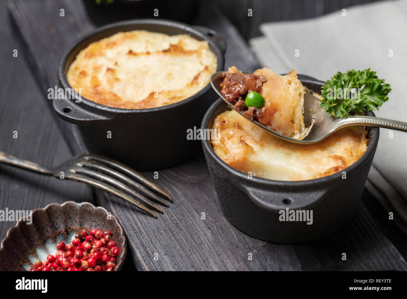Shepherd S Pie De La Cocotte En Fonte Casserole Avec La Viande