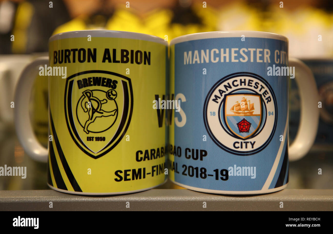 Une vue de Burton Albion et Manchester City café à vendre avant la demi-finale de la Coupe du buffle, jambe deuxième match au stade de Pirelli, Burton. Banque D'Images