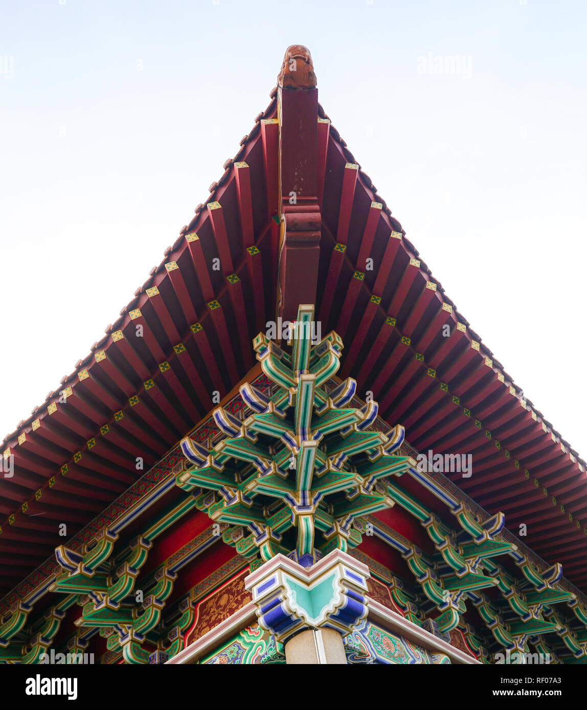 Beaux modèles de toit un temple chinois Banque D'Images