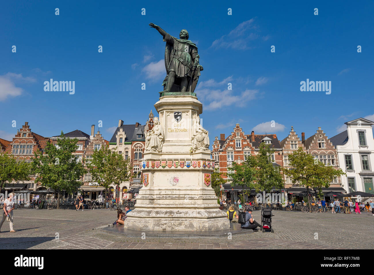 Statue de Jacob van Artevelde, dans le milieu de la Vrijdagmarkt à Gand, Belgique Banque D'Images