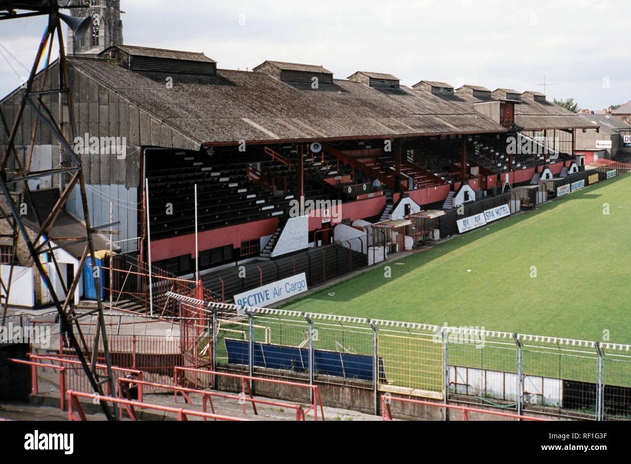 Vue générale du terrain de football FC bohème, Dalymount Park,  Phibsborough, Dublin, Irlande, en photo le 15 août 1997 Photo Stock - Alamy
