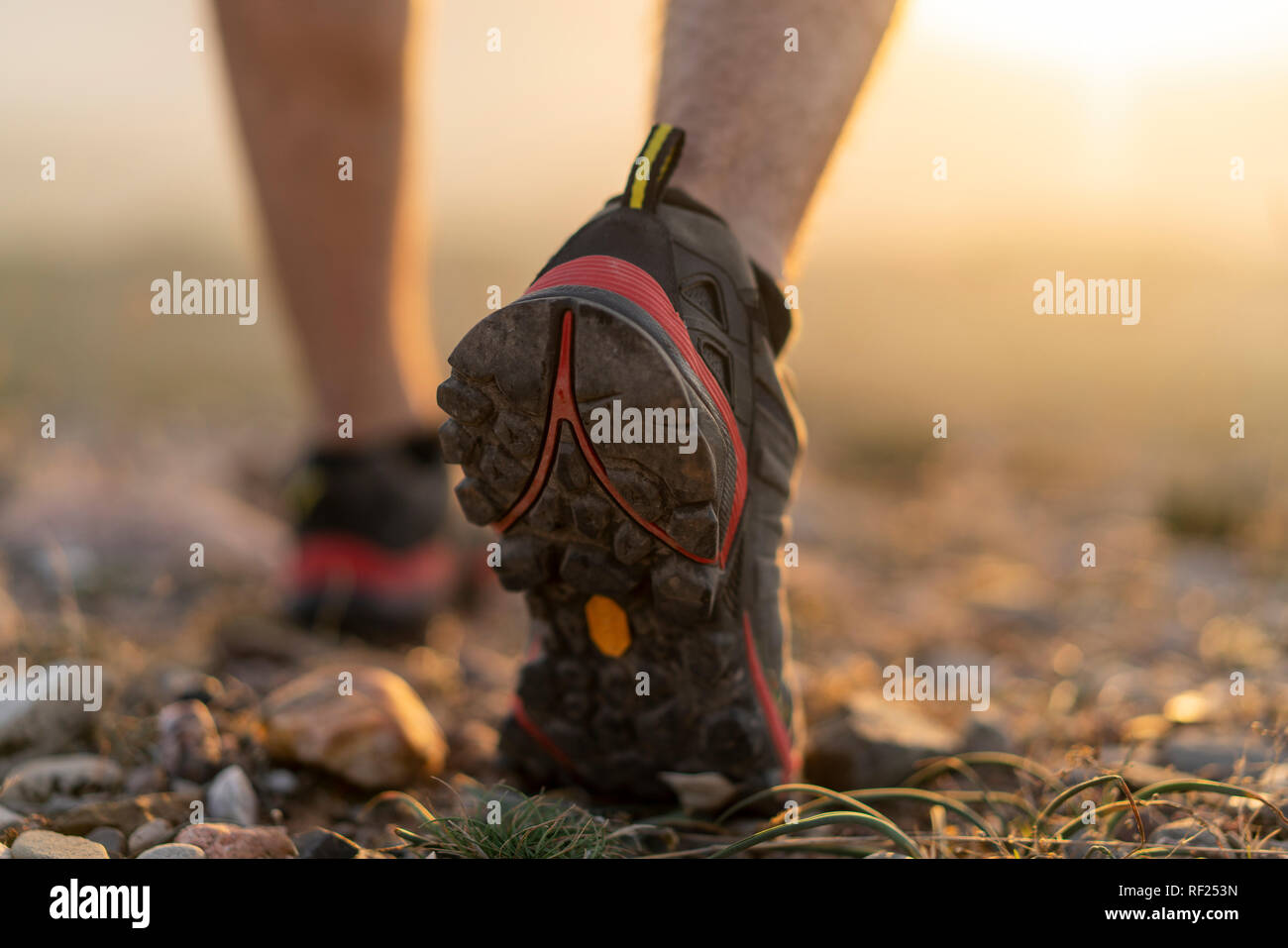 Close-up de pieds d'un randonneur Banque D'Images