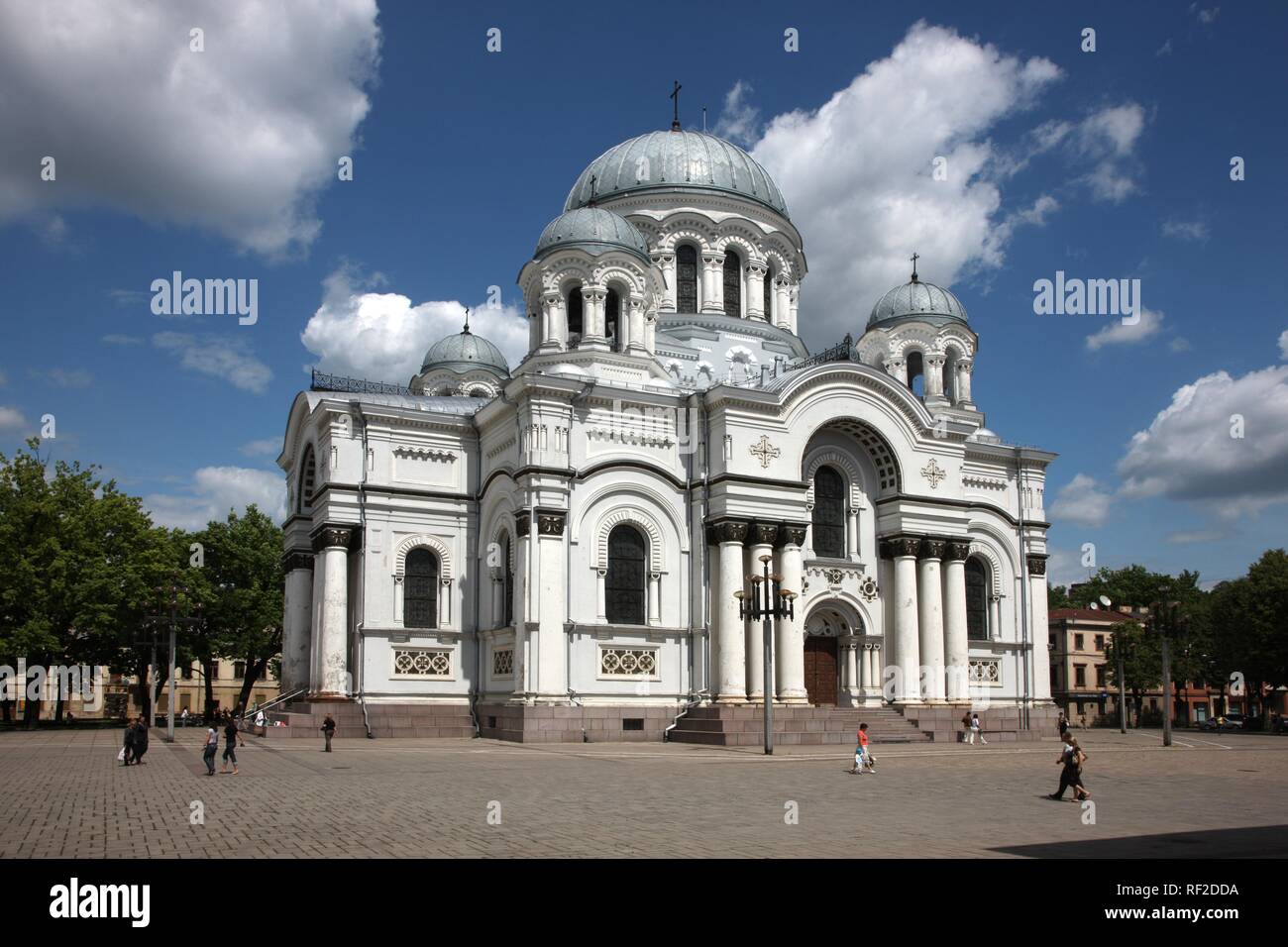 Eglise de Saint Michel Archange sur la place de l'indépendance, Kaunas, Lituanie, Pays Baltes, nord-est de l'Europe Banque D'Images