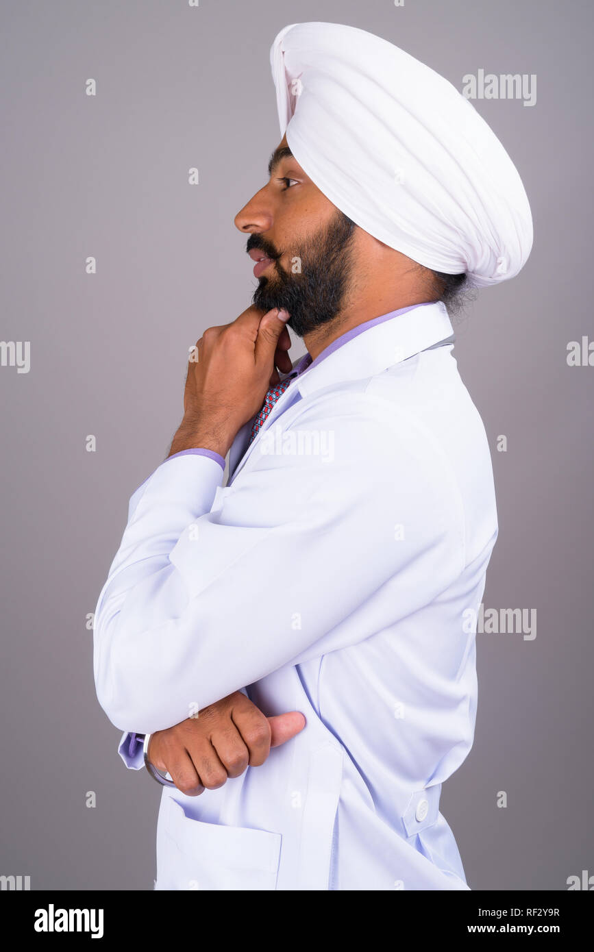 Le profil Voir les portrait of Indian homme sikh médecin Banque D'Images