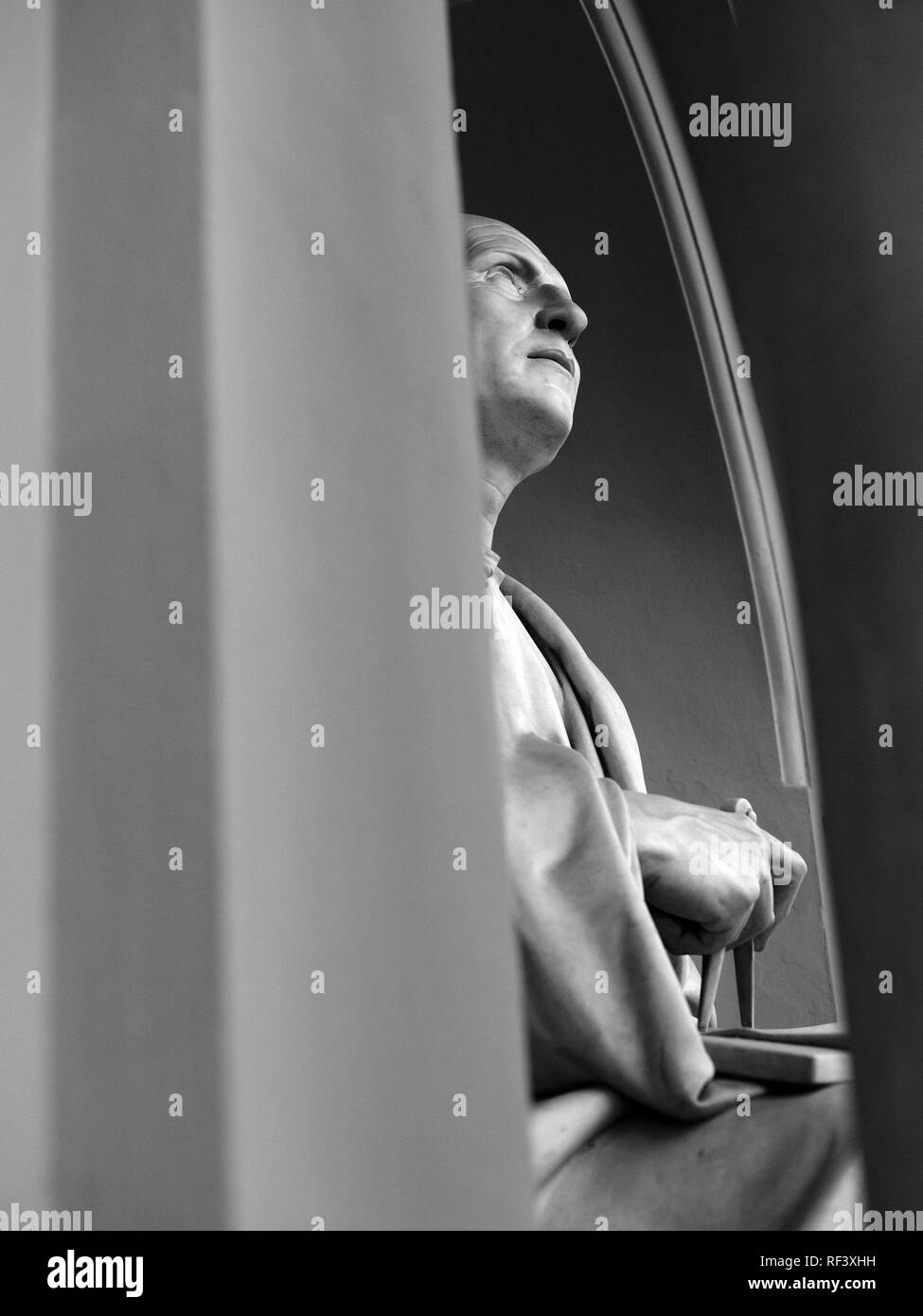 Statue de Filippo Brunelleschi à jusqu'à la cathédrale de la cathédrale de Florence Florence Italie Banque D'Images