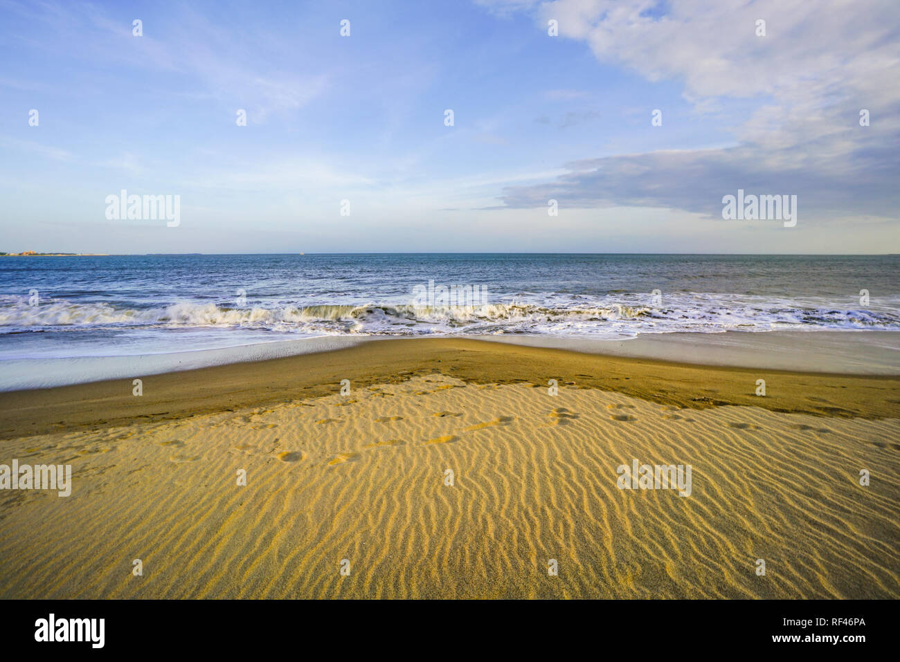 Ninh Chu beach au Vietnam pendant le coucher du soleil Banque D'Images