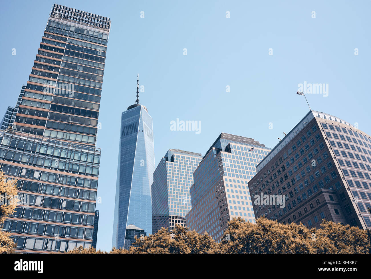 Le centre-ville de New York l'architecture moderne, tons de couleur photo, USA. Banque D'Images