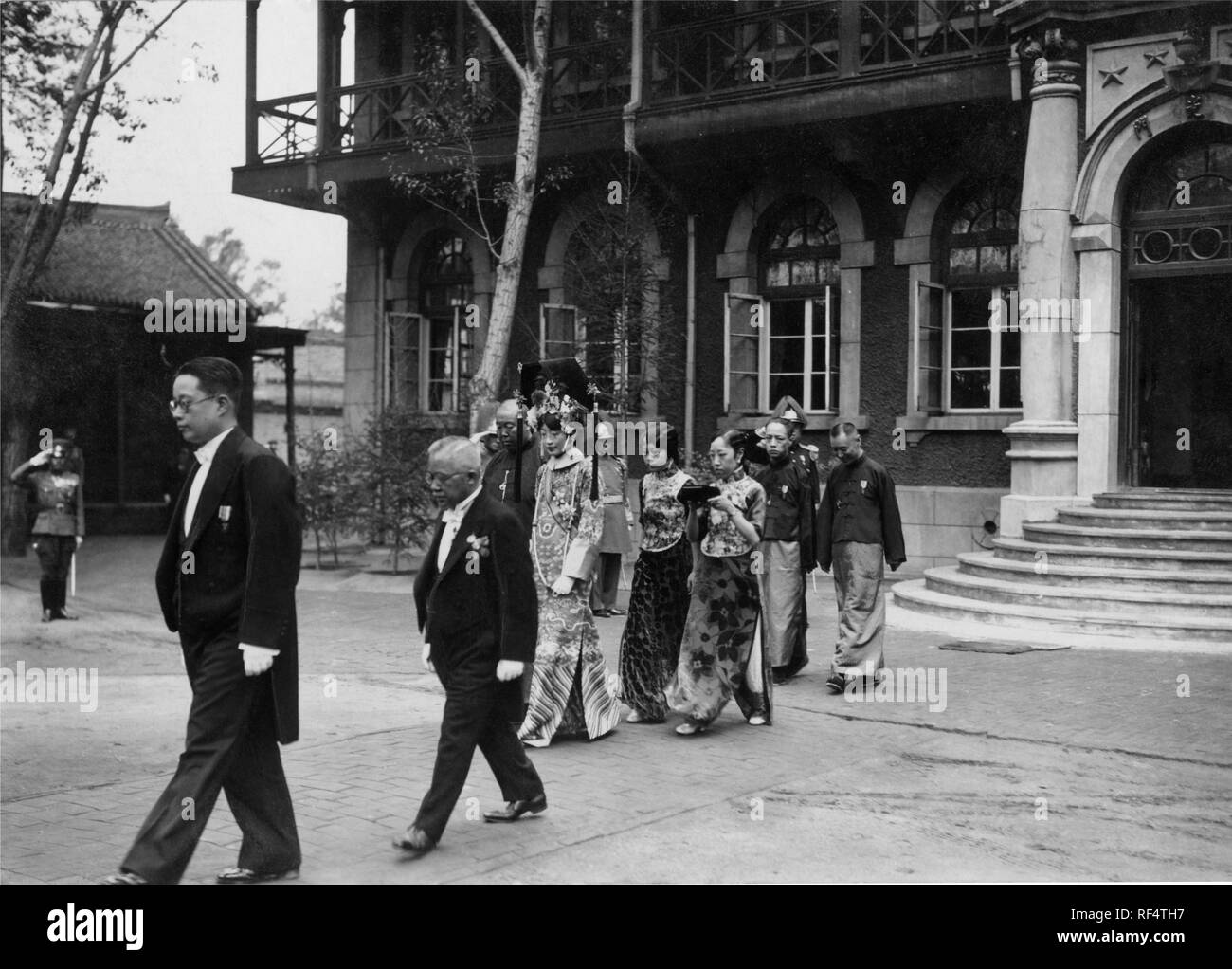 L'Impératrice et ses accompagnateurs, Chine, Asie 1930 Banque D'Images