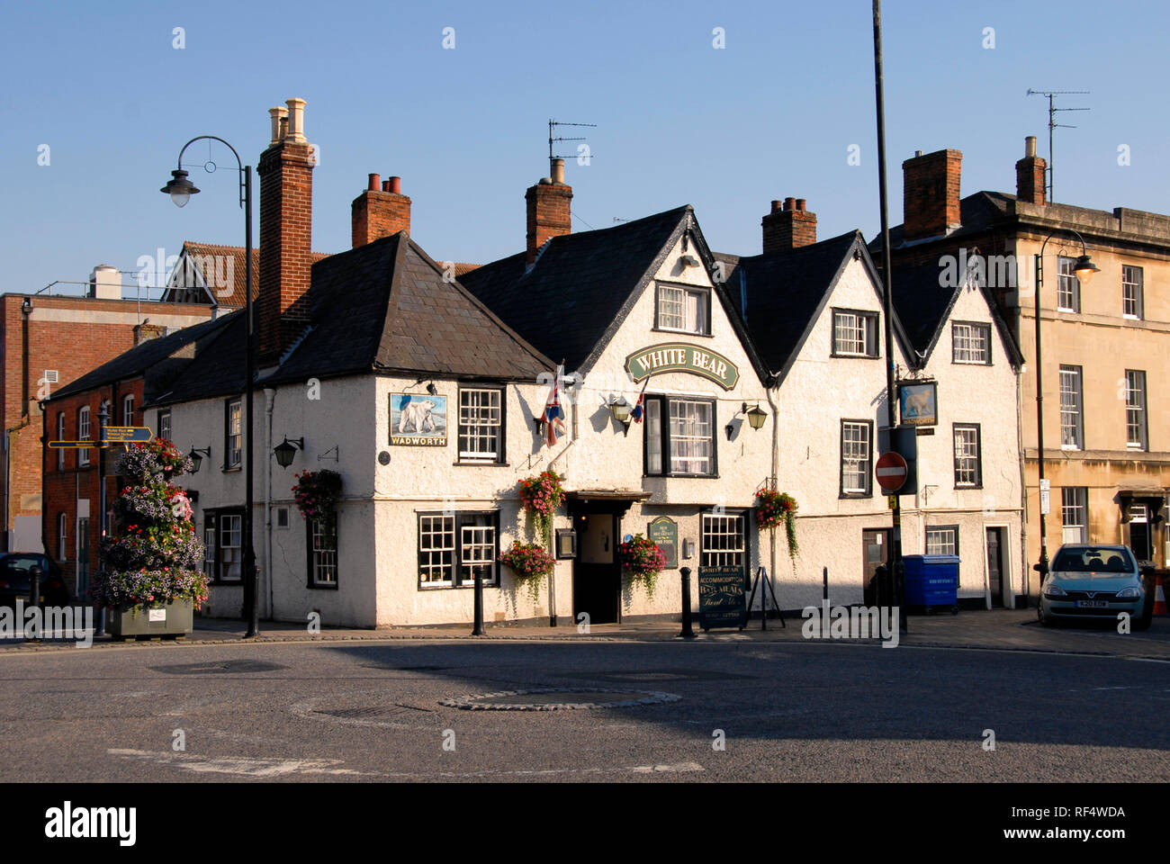 L'hôtel Ours blanc, Devizes, Wiltshire, Angleterre Banque D'Images