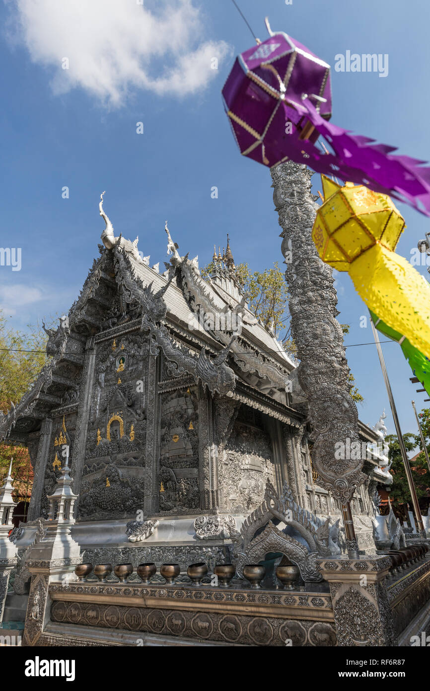 Wat Sri Suphan a été construit en 1502 si rien ne demeure presque du temple original. Aujourd'Wat Sri Suphan est l'objet de rénovations visant à ma Banque D'Images