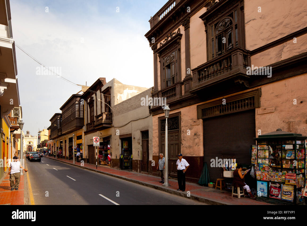 Balcons dans Lima considéré comme héritage de l'humanty protégée par l'Unesco Banque D'Images