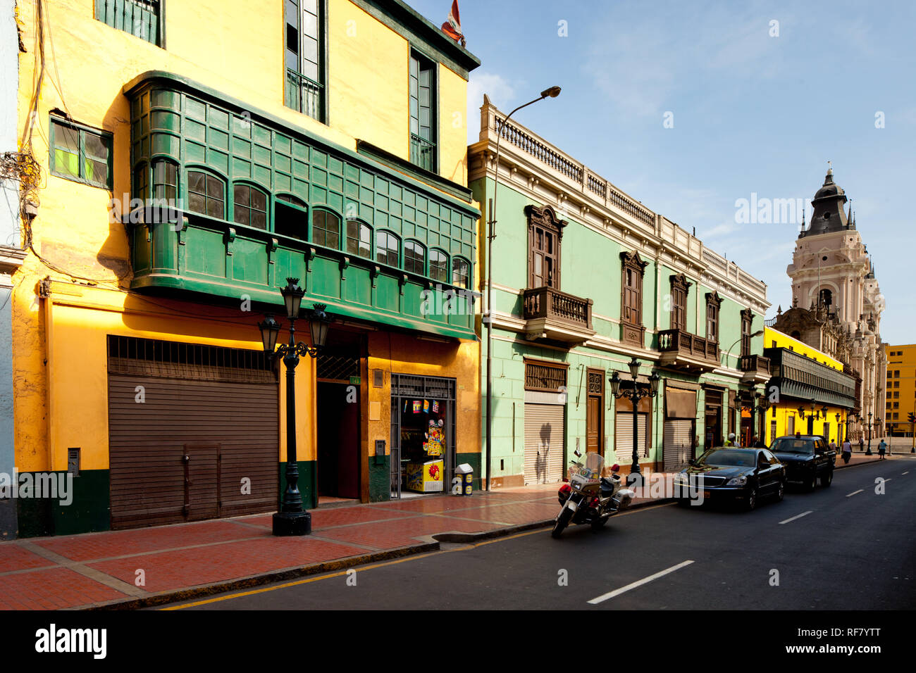Balcons dans Lima considéré comme héritage de l'humanty protégée par l'Unesco Banque D'Images