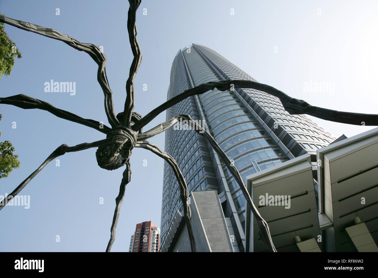 Maman-Spider sculpture de Louise Bourgeois, Tour Mori, Mori Art Museum, Roppongi Hills, Tokyo, Japon, Asie Banque D'Images