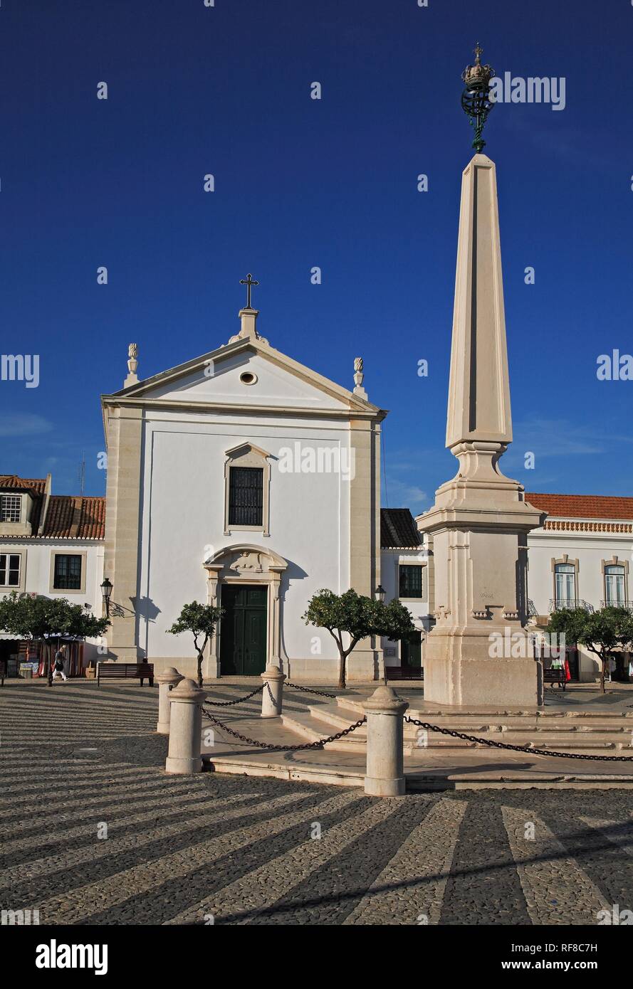 Square Praça do Marques de Pombal, Vila Real de Santo Antonio, Algarve, Portugal Banque D'Images