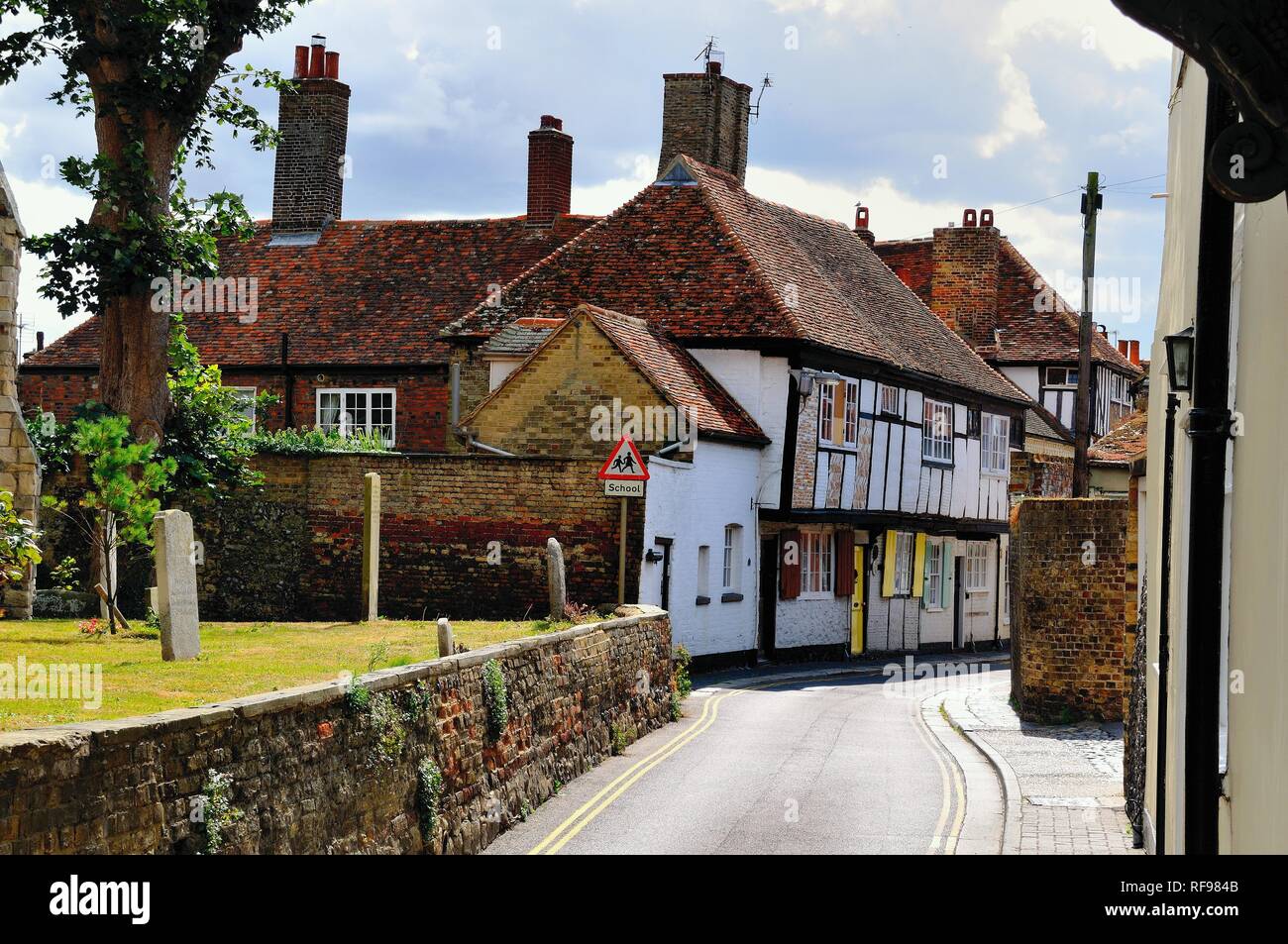 Route principale Village Sandwich Kent Royaume Uni Banque D'Images