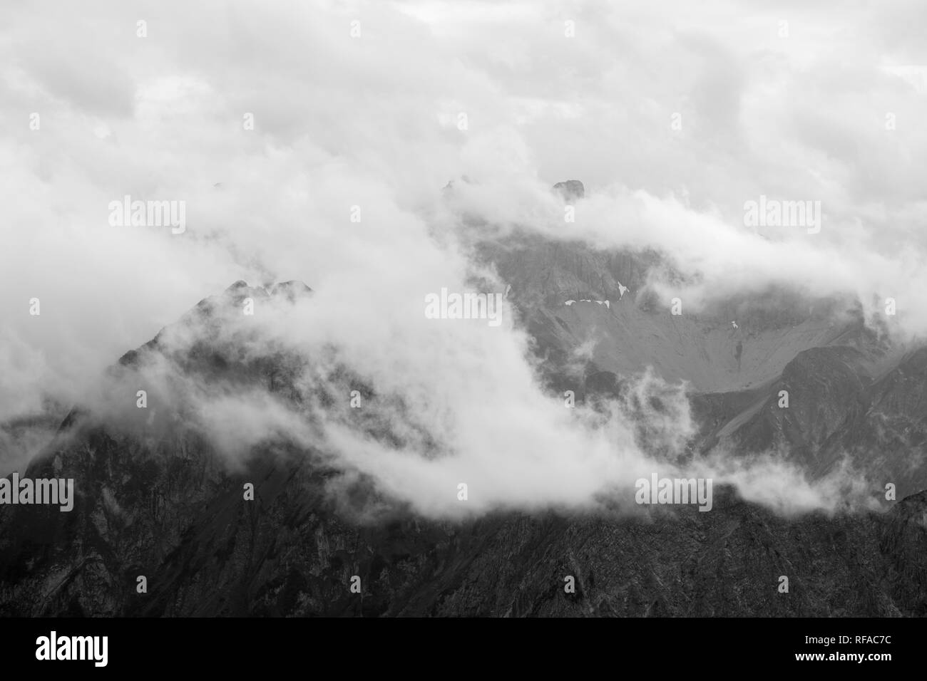 Vue du mont Nebelhorn sur les Alpes, Allgäu, Bavière, Allemagne, Europe Banque D'Images