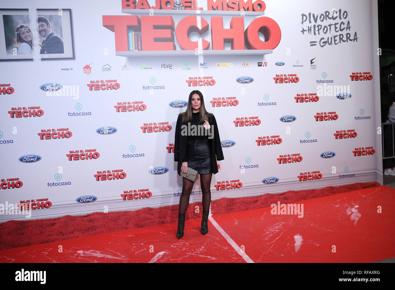 Madrid, Espagne. 24 janvier, 2019. Lorena Gomez, chanteur espagnol, assistait à la première, posant dans le photocall. Un film réalisé par Juana Macias avec Jordi Sánchez, Silvia Abril, Daniel Guzmán, Malena Alterio. Credit : Jesús Encarna/Alamy Live News Banque D'Images