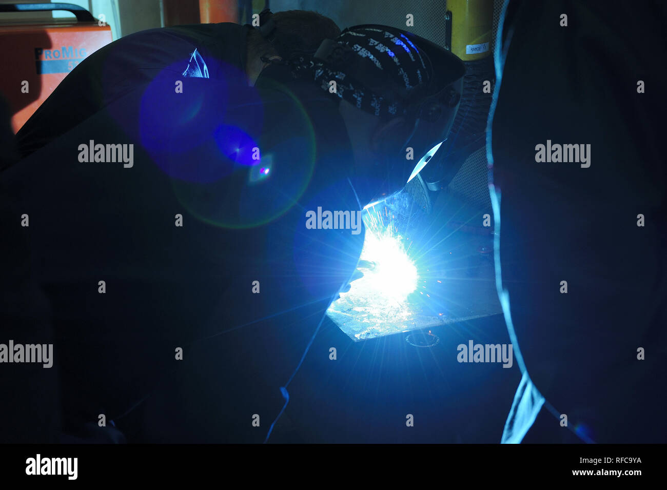 soudure, raccordement, éléments, métal, tôle, machine, flamme, danger, humain, personnes, travail, travail, haute température, affaires, industrie, lourd, Banque D'Images