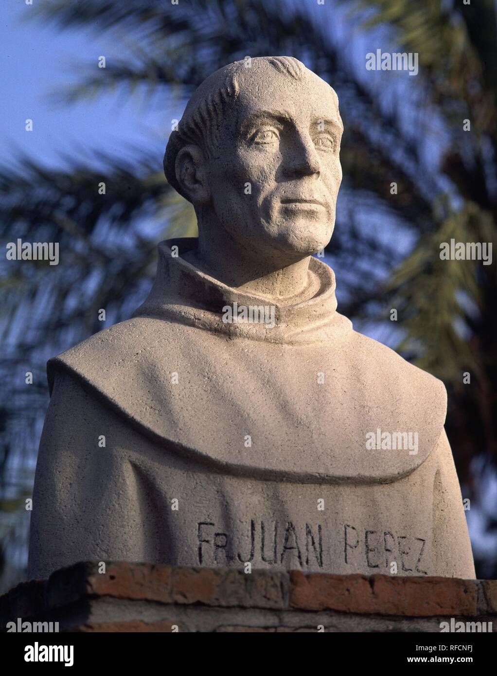 BUSTO DE FRAY JUAN PEREZ EN LA PLAZA DE ACCESO. Lieu : MONASTÈRE DE LA RABIDA. PALOS DE LA FRONTERA. Huelva. L'ESPAGNE. Banque D'Images