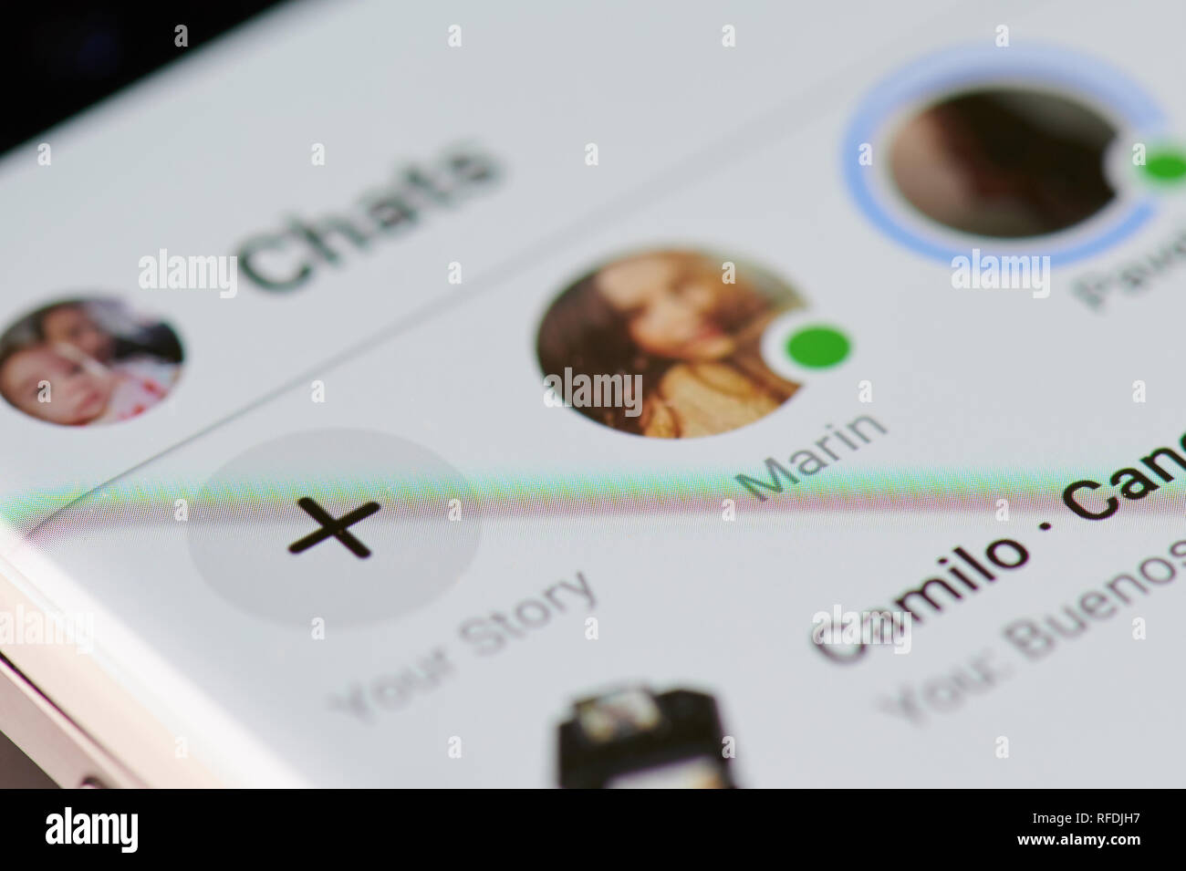 New York, USA - 24 janvier 2019 : Ajout d'histoire à l'écran de menu sur instagram pixelisées vue rapprochée Banque D'Images