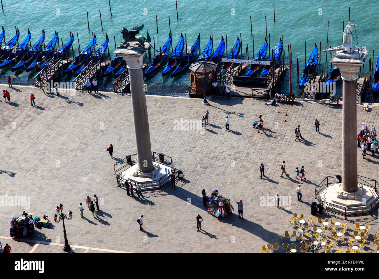 Regarder sur Piazzetta di San Marco à Venise. Banque D'Images