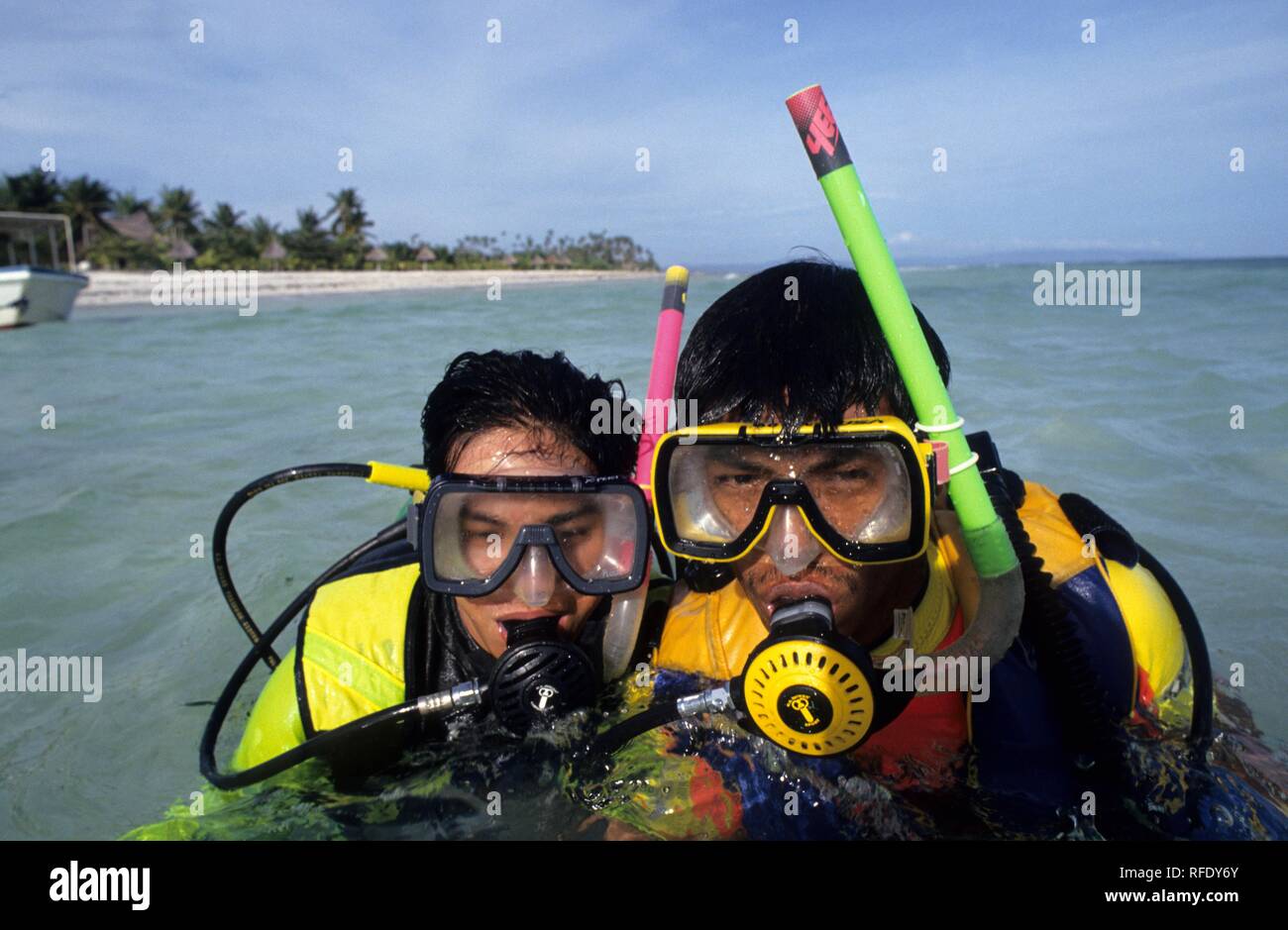 Bohol Beach Club, cours de plongée, Bohol, Philippines Banque D'Images
