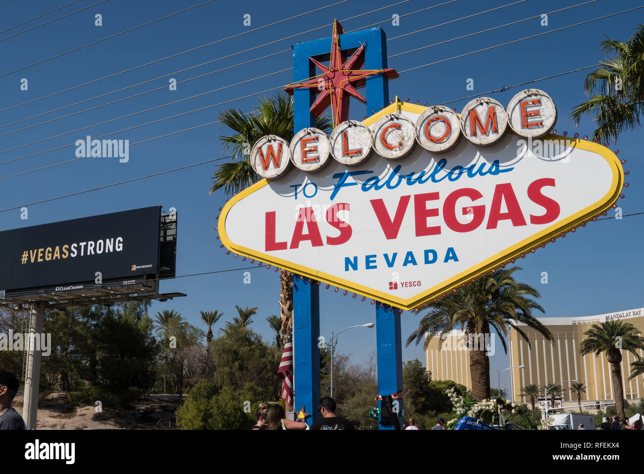 Las Vegas, Nevada - le 13 octobre 2017 : un mémorial près de la bienvenue à Las Vegas Las Vegas sign pour victimes de prise de vue sur le Strip de Las Vegas, près de l'Homme Banque D'Images