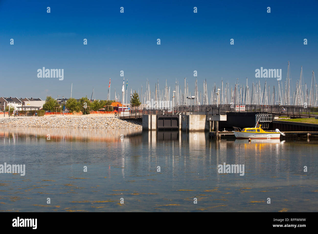 Pont à marina de peninsula Steinwarder, Heiligenhafen, Schleswig-Holstein, Allemagne, Europe Banque D'Images