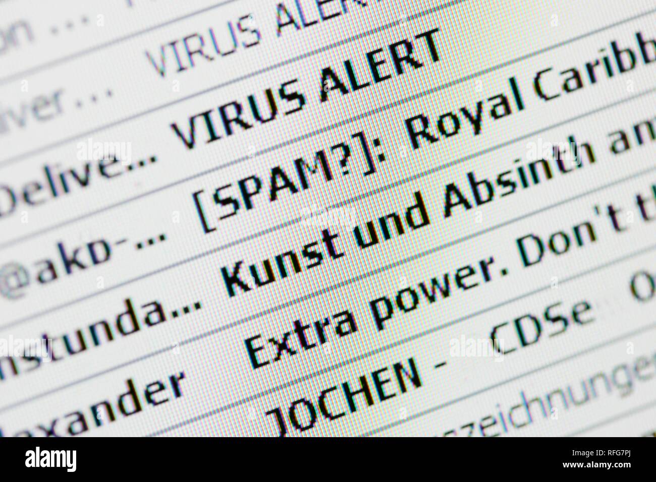 DEU, Allemagne : Internet, messagerie, messages infectés de virus, spam mails. | Banque D'Images