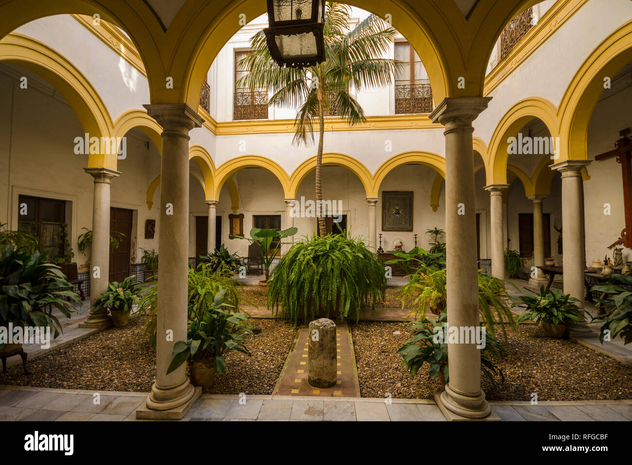 Patio de style andalou, Séville, Andalousie, espagne. Banque D'Images