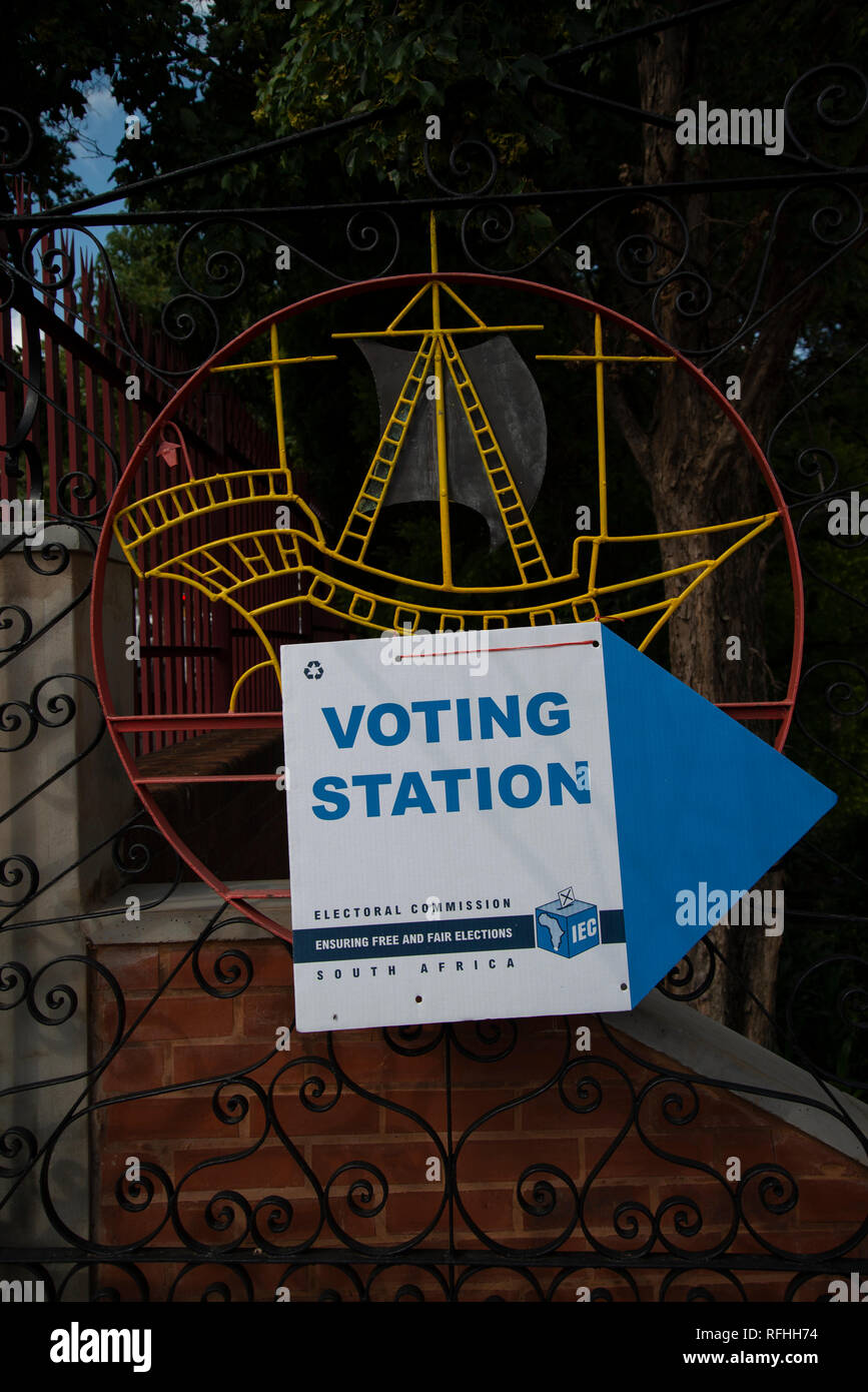 Johannesburg, Afrique du Sud. 26 janvier, 2019. Un panneau à l'entrée d'une catégorie de vote site dans Linden, Johannesburg, samedi après-midi. C'est la dernière semaine pour s'inscrire pour voter en 2019 l'Afrique du Sud aux élections générales. Credit : Eva-Lotta Jansson/Alamy Live News Banque D'Images
