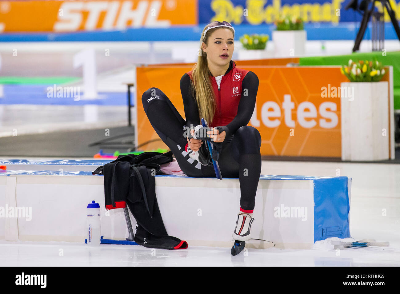 Heerenveen, aux Pays-Bas. 26 janvier, 2019. HEERENVEEN, Patinoire Thialf, 26-01-2019, la saison 2018/2019, le néerlandais par distances individuelles des Championnats. 500m sprint dames, Jutta Leerdam pendant le NK Allround 26 janvier Sprint : Crédit Photos Pro/Alamy Live News Banque D'Images