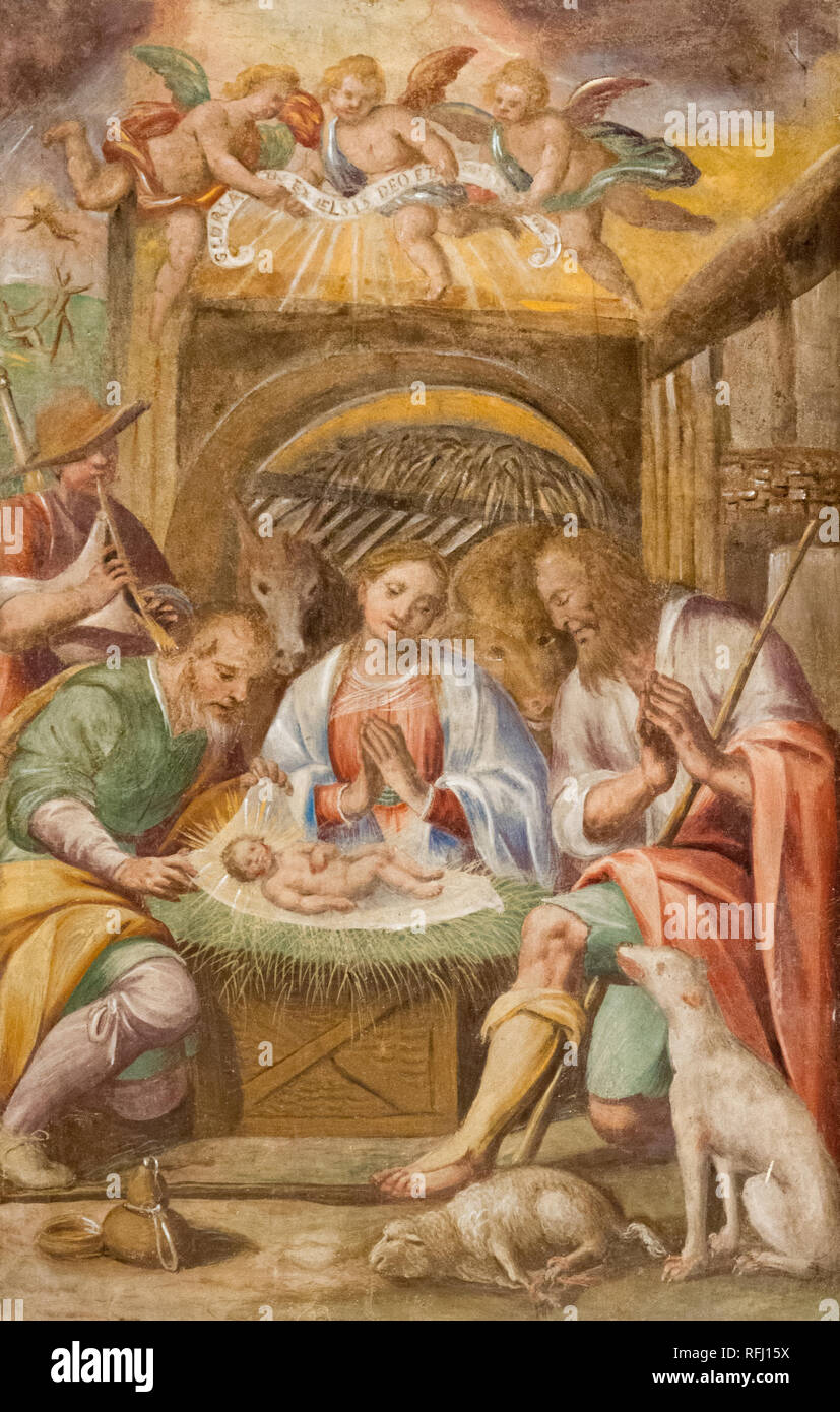 La fresque de la scène de la nativité dans l'église salésienne "Santa Maria delle Grazie' - Sainte Marie de la grâce. "Gloire à Dieu au plus haut' inscription Banque D'Images